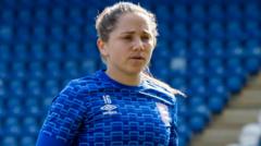 Graham, Ipswich Women'la kalıcı anlaşma imzaladı