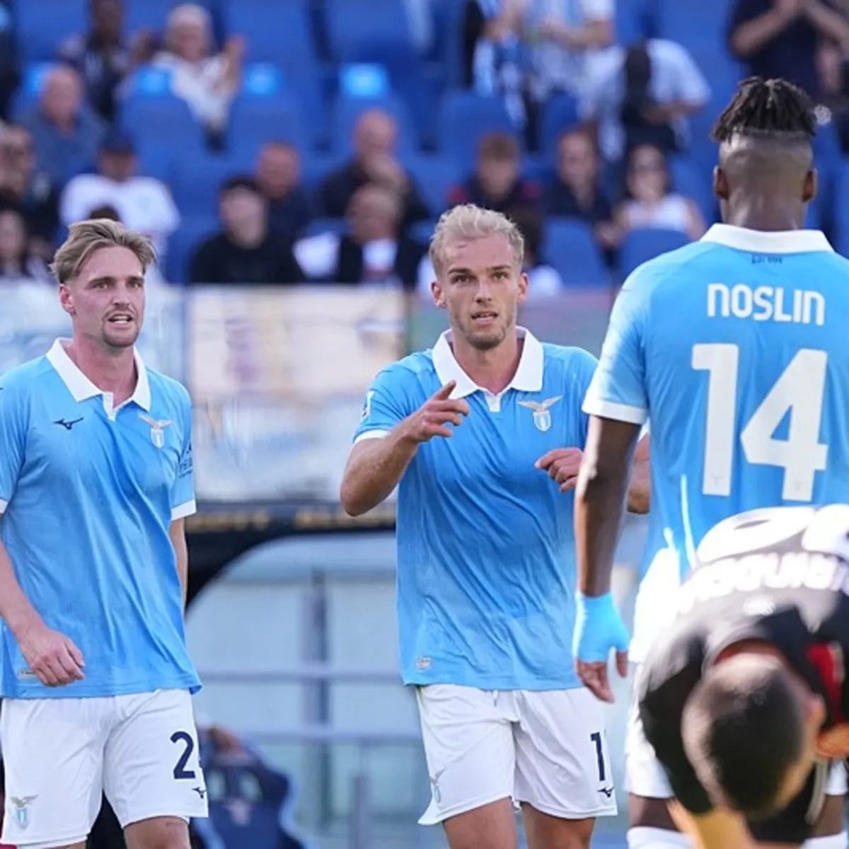 Lazio, Monza karşısında namağlup unvanını 3 golle sürdürdü!