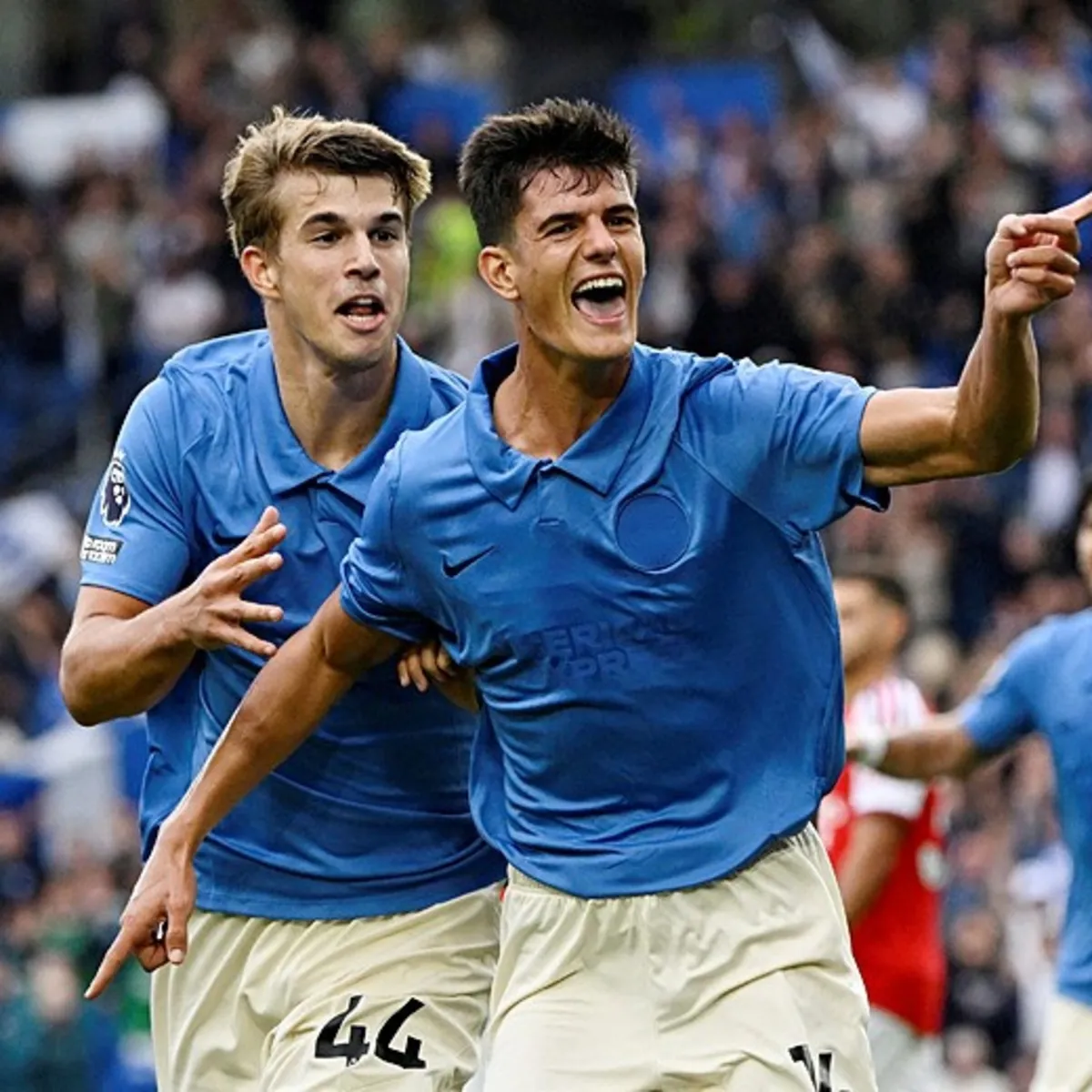 Brighton & Hove Albion evinde Arsenal'i farklı mağlup etti
