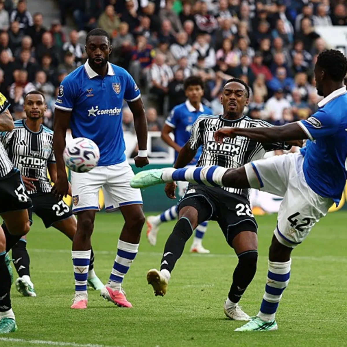 Hull City bu sezonki ilk yenilgisini aldı